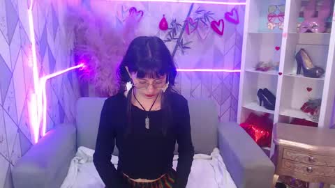 Charlotte online show from 14, 10, 2025