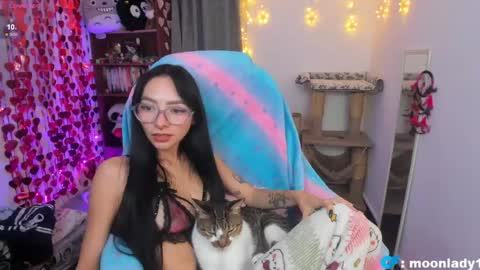 MOON  online show from 18, 4, 2026