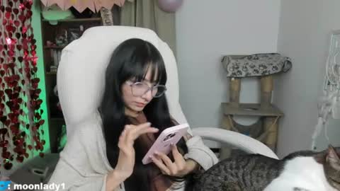 Snapshot of moonlady_ chatting on 12, 7, 2026 MOON online show from 12, 7, 2026