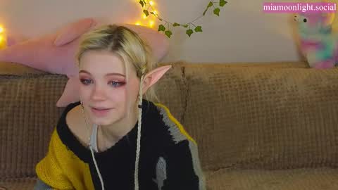 Mia   online show from 12, 3, 2025