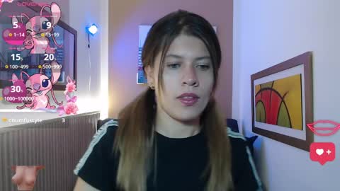 moonna_linnda online show from 8, 4, 2026
