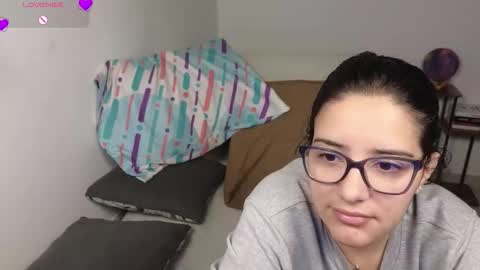 Snapshot of moonwoman_ chatting on 4, 2, 2026 Moon Woman online show from 4, 2, 2026