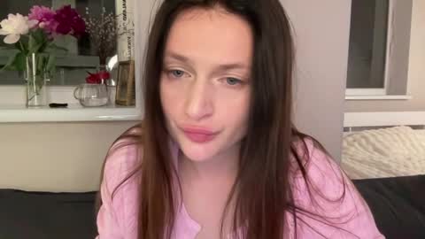 Mooonika80 online show from 8, 6, 2026