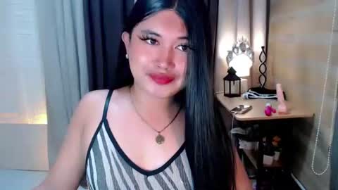 Snapshot of morenaaries12 chatting on 28, 9, 2025 MIA online show from 28, 9, 2025