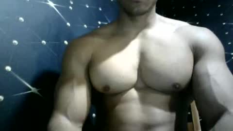 Snapshot of moreno1muscular chatting on 8, 2, 2025 moreno1muscular online show from 8, 2, 2025