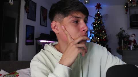 Snapshot of morgan_hiller chatting on 3, 12, 2024   online show from 3, 12, 2024