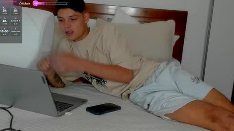 Snapshot of morgan_hiller chatting on 14, 12, 2024   online show from 14, 12, 2024