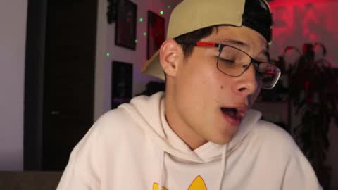 Snapshot of morgan_hiller chatting on 21, 1, 2025   online show from 21, 1, 2025