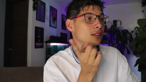 Snapshot of morgan_hiller chatting on 2, 2, 2025   online show from 2, 2, 2025