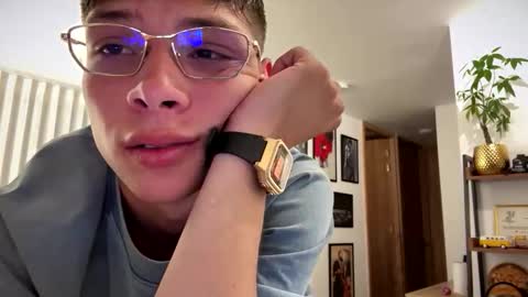 Snapshot of morgan_hiller chatting on 30, 9, 2025   online show from 30, 9, 2025