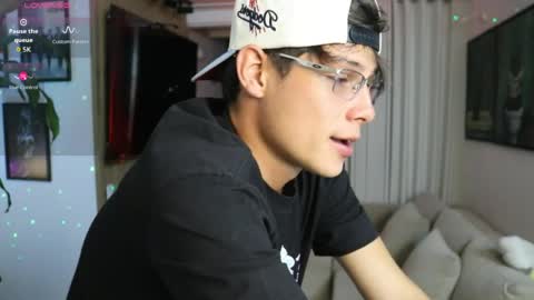 Snapshot of morgan_hiller chatting on 9, 6, 2026 online show from 9, 6, 2026