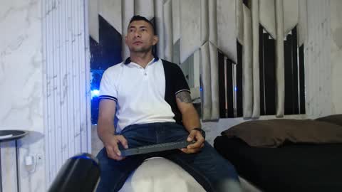 MORGAN AND MEGAN online show from 24, 10, 2025