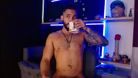 Snapshot of morgann_jones chatting on 28, 1, 2025 morgan online show from 28, 1, 2025