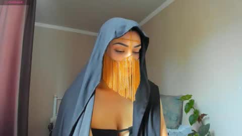Snapshot of moroccan_diamond_ chatting on 12, 10, 2025 Medina online show from 12, 10, 2025
