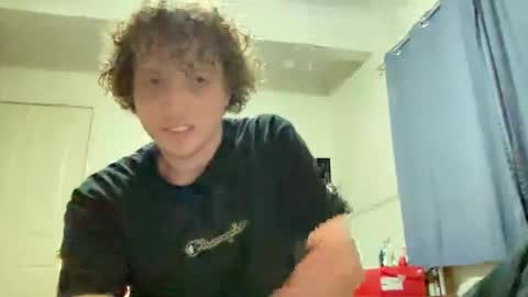 Snapshot of mosterr325 chatting on 12, 1, 2025 mosterr325 online show from 12, 1, 2025