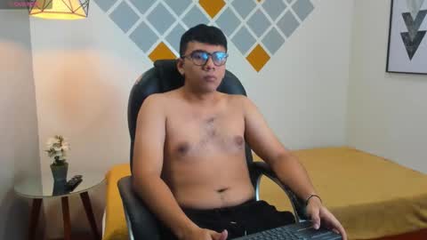 Mou Fly online show from 10, 10, 2025