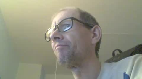Snapshot of moviem1978 chatting on 6, 6, 2026 Frederik online show from 6, 6, 2026