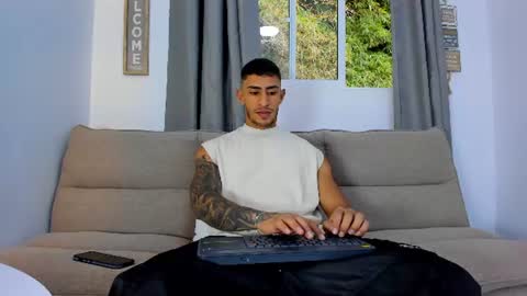 Snapshot of mr_adrian_ chatting on 3, 7, 2026 online show from 3, 7, 2026