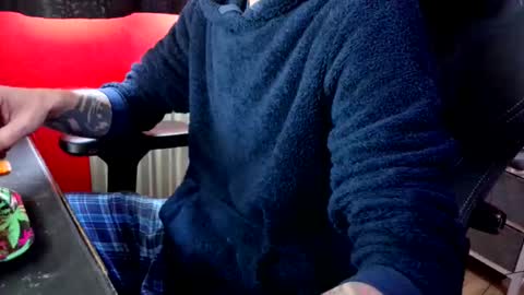 Snapshot of mr_hung_uk38 chatting on 22, 10, 2025 mr_hung_uk38 online show from 22, 10, 2025