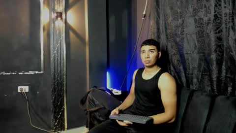 mr_maximo online show from 2, 11, 2025