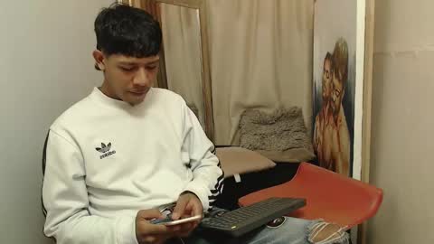 mr_stiven_ online show from 17, 11, 2025