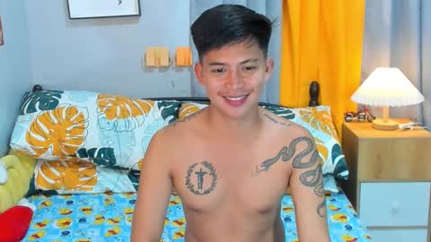 Snapshot of mr_swe3t0oth chatting on 4, 3, 2025 KYLE online show from 4, 3, 2025