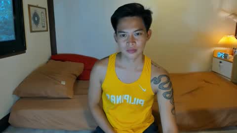 Snapshot of mr_swe3t0oth chatting on 30, 9, 2025 KYLE online show from 30, 9, 2025
