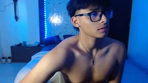 Snapshot of mr_yisuz chatting on 19, 5, 2026 yisuz online show from 19, 5, 2026