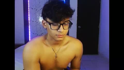 Snapshot of mr_yisuz chatting on 28, 5, 2026 yisuz online show from 28, 5, 2026