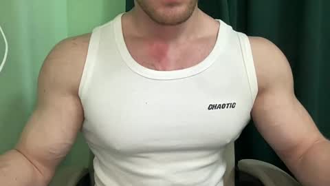 Snapshot of mrbiceps_23 chatting on 3, 2, 2025 Mrbiceps23 online show from 3, 2, 2025