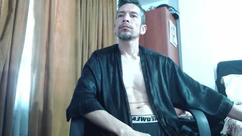 Snapshot of mrcock_col chatting on 18, 1, 2025 mrcock_col online show from 18, 1, 2025