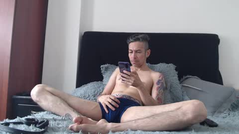 Snapshot of mrcock_col chatting on 7, 3, 2025 mrcock_col online show from 7, 3, 2025