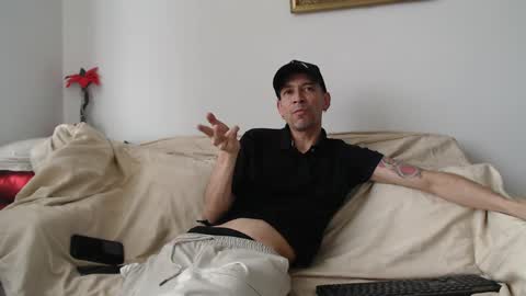 Snapshot of mrcock_col chatting on 31, 3, 2026 mrcock_col online show from 31, 3, 2026