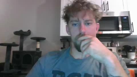 Snapshot of mrcumfixit chatting on 14, 10, 2025 mrcumfixit online show from 14, 10, 2025