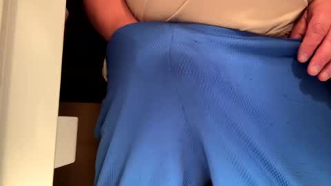 mreric_210 online show from 5, 10, 2025