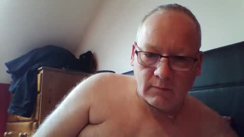 mrforyou2812 online show from 27, 3, 2026