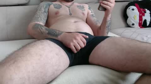 mrhairyx1 online show from 6, 5, 2026