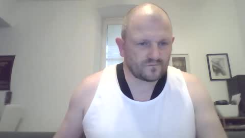 Snapshot of mrhotsex69 chatting on 5, 5, 2026 mrhotsex69 online show from 5, 5, 2026