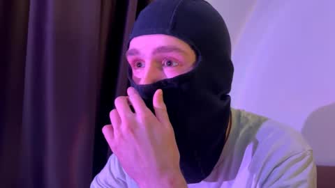 Snapshot of mrkallin chatting on 19, 2, 2026 mrkallin online show from 19, 2, 2026