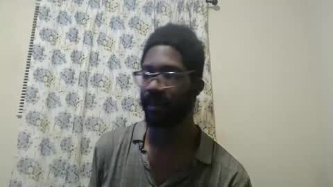 Snapshot of mrlonely1995 chatting on 10, 2, 2025 or Terrance Sometimes Lil Tease online show from 10, 2, 2025