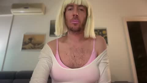 TaleOfLaura online show from 11, 2, 2026