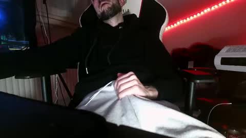 MrRogue online show from 4, 12, 2025