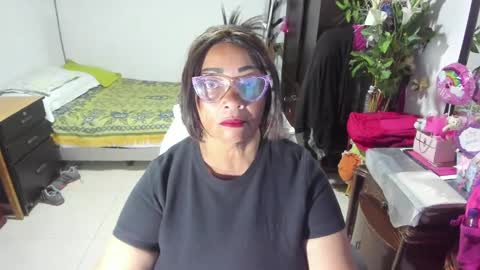 mrs_mommy online show from 2, 3, 2025