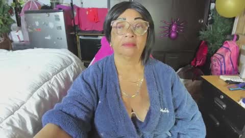 mrs_mommy online show from 18, 11, 2025