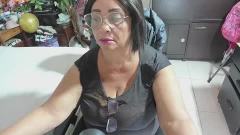 mrs_mommy online show from 18, 1, 2026