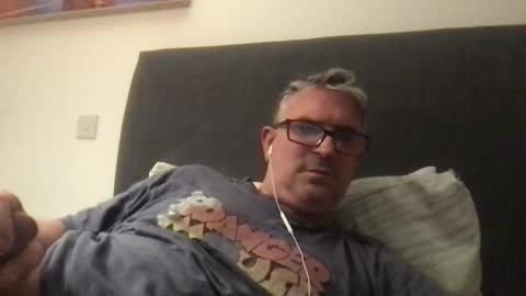 Snapshot of mrsensible chatting on 23, 11, 2025 Mr Sensible online show from 23, 11, 2025