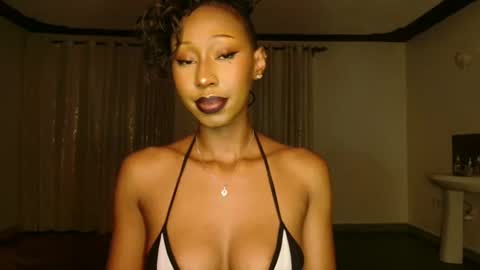Snapshot of ms_crystal chatting on 19, 10, 2025 ms_crystal online show from 19, 10, 2025