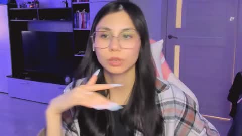 ms_emily_ online show from 15, 4, 2026