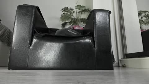 Snapshot of ms_enigma chatting on 10, 1, 2025 Goddess. Miss. Lady. Queen. Madam Milady online show from 10, 1, 2025