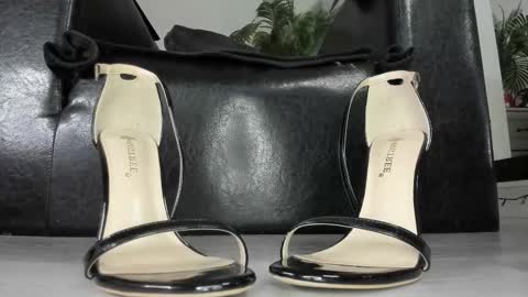 Snapshot of ms_enigma chatting on 3, 10, 2025 Goddess. Miss. Lady. Queen. Madam Milady online show from 3, 10, 2025